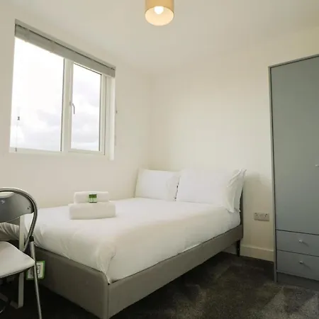 Bridgman Grove Five Bedrooms House Apartman Bristol